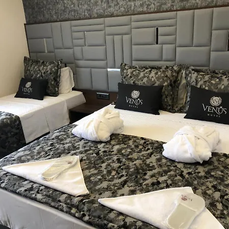 Venus Bed and Breakfast 4*