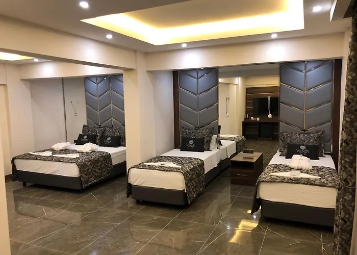 Venus Bed & Breakfast 4*