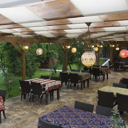 Venus Bed & Breakfast 4*