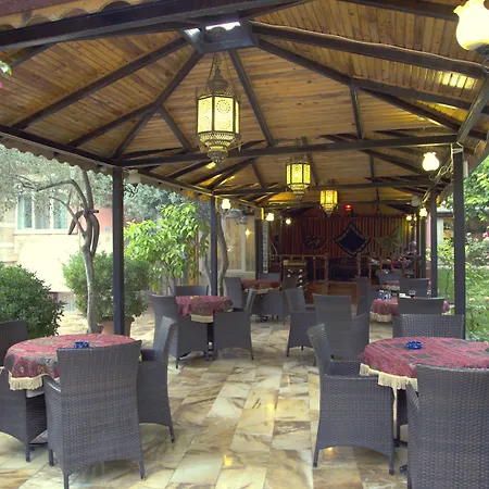 Venus Bed & Breakfast 4*