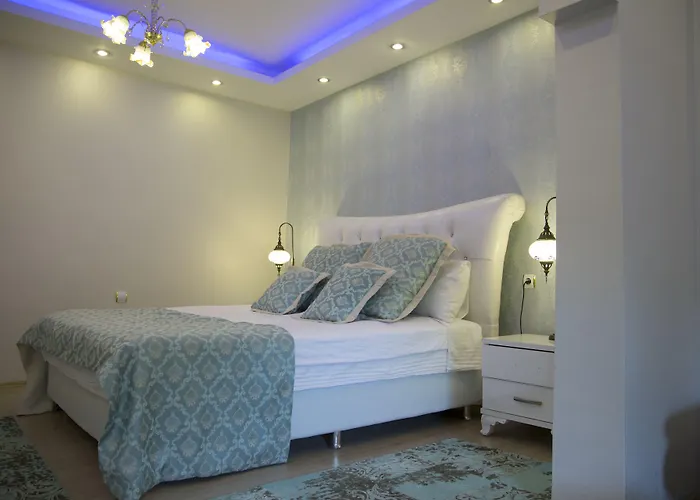 Venus Bed & Breakfast 4*